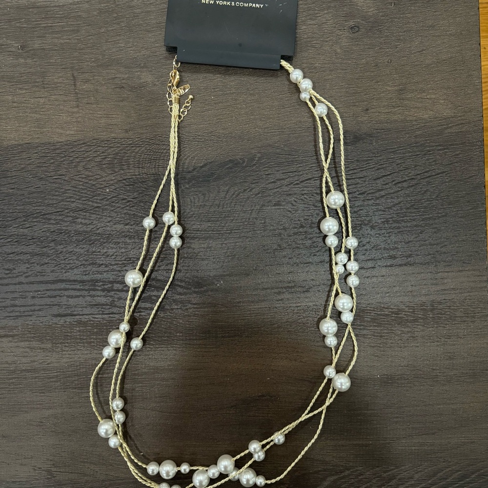New York and Company Statement Necklace